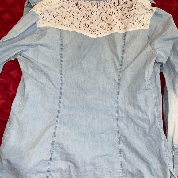 GUESS Shirt - Picture 9 of 12